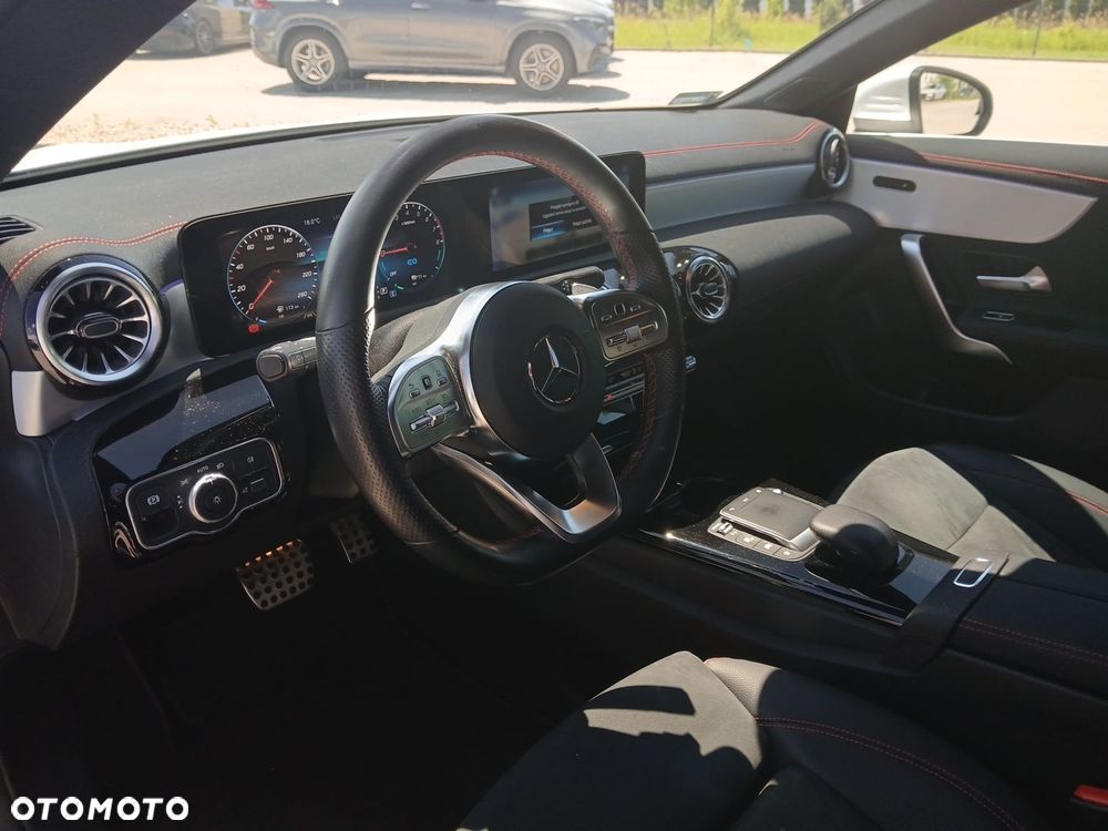 Mercedes-Benz CLA 250 e PHEV AMG Line 8G-DCT - 10