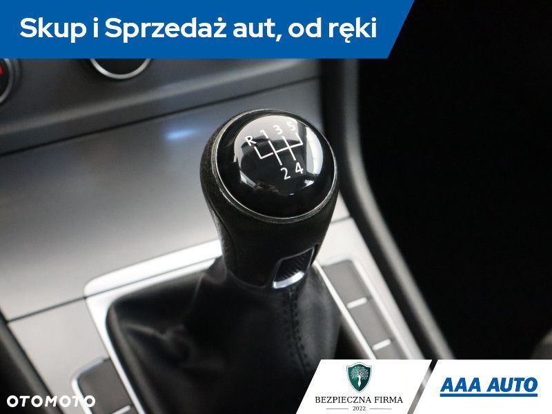 Volkswagen Golf Variant - 15