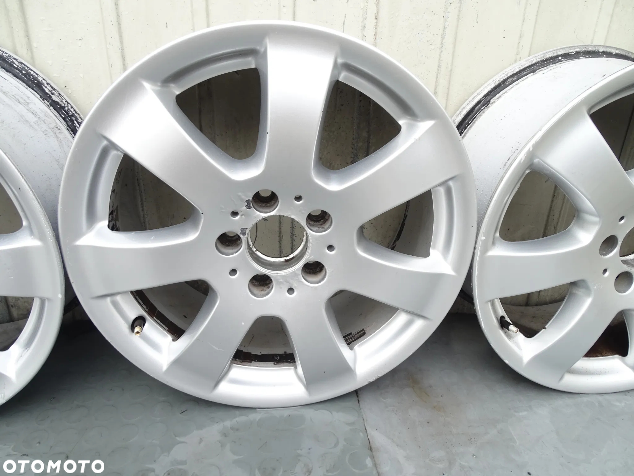 R Klasa W251 Felgi 7.5Jx17 5x112 komplet 2514011002 - 4