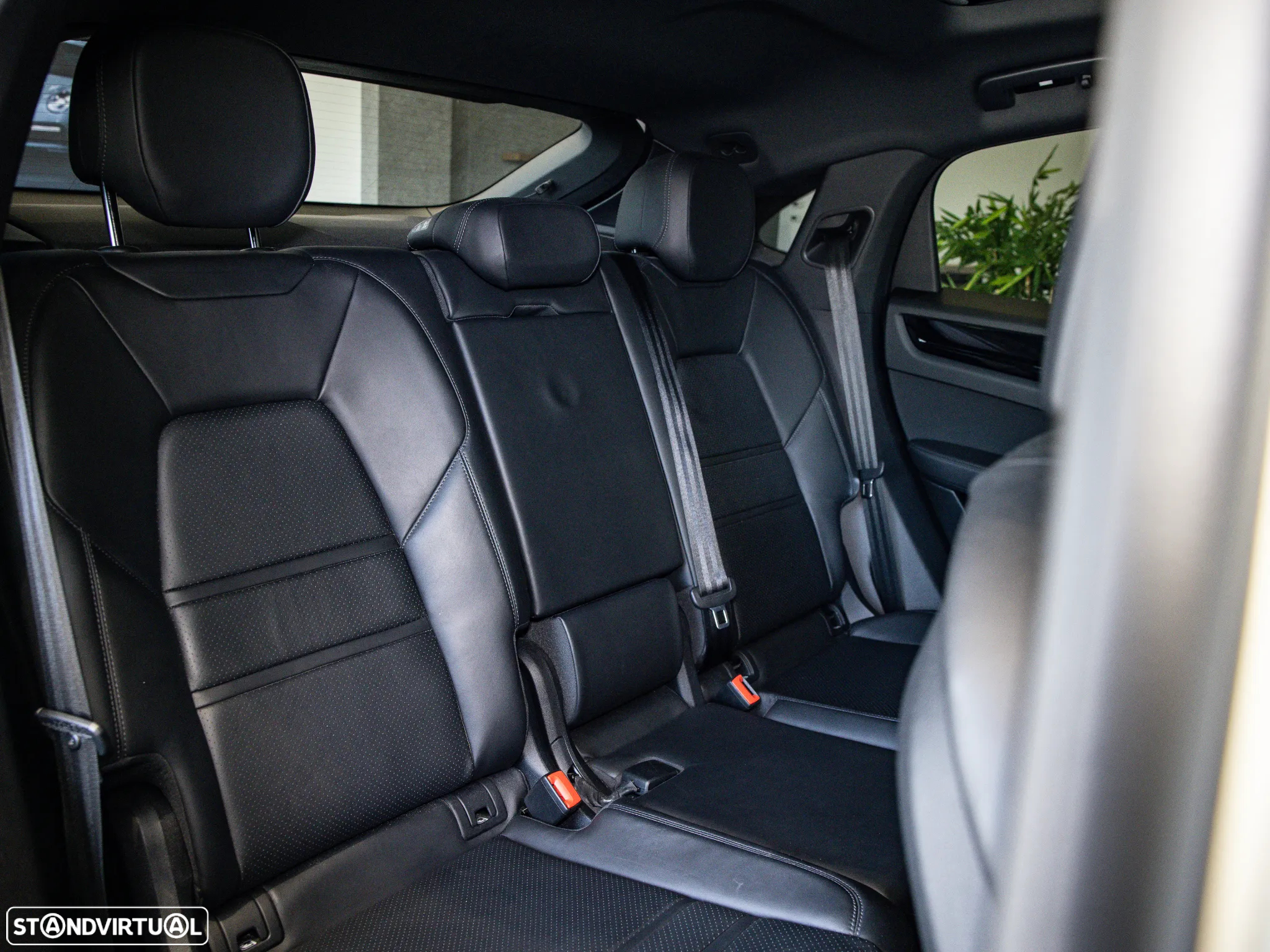 Porsche Cayenne Coupé E-Hybrid - 52