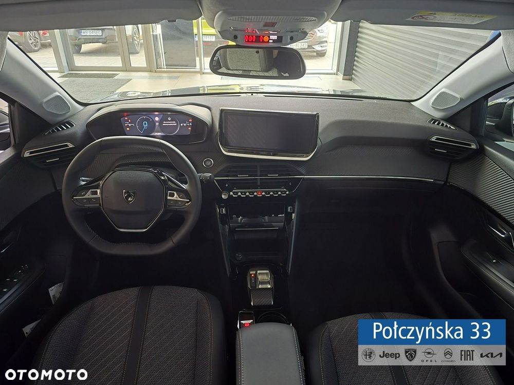 Peugeot 208 - 13