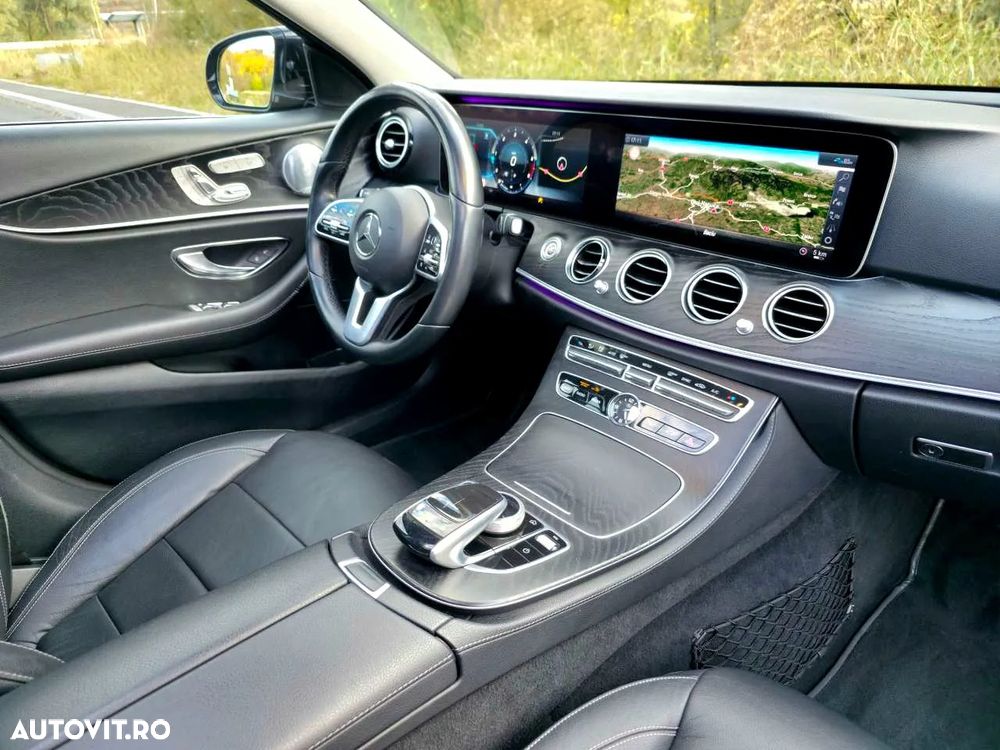 Mercedes-Benz E 220 d T 9G-TRONIC Exclusive - 9