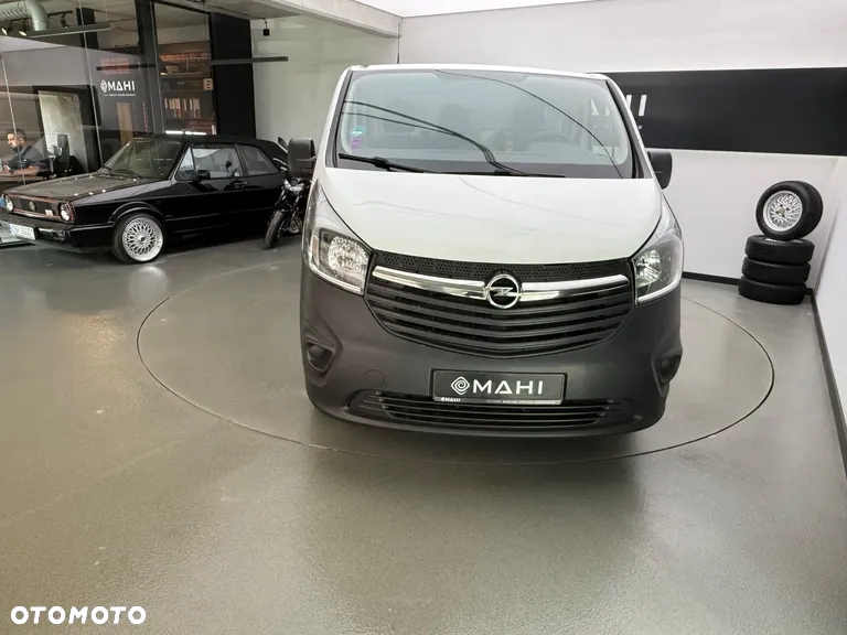 Opel Vivaro - 16