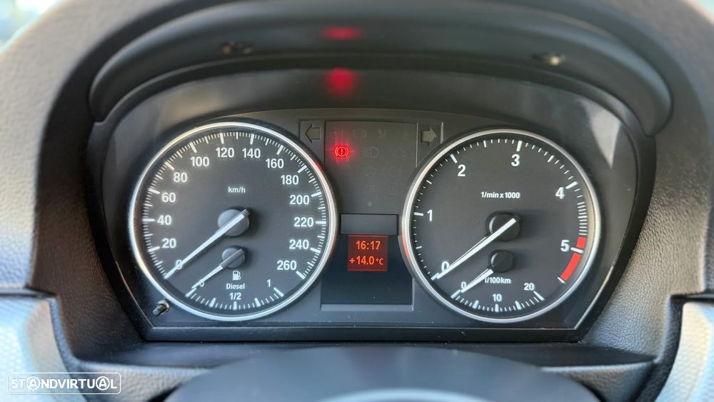 BMW 320 d Touring - 19