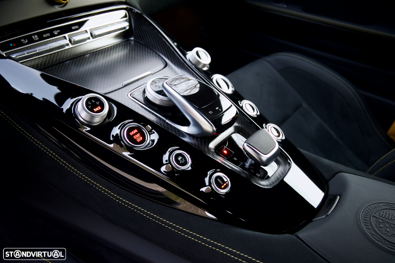 Mercedes-Benz AMG GT R - 36