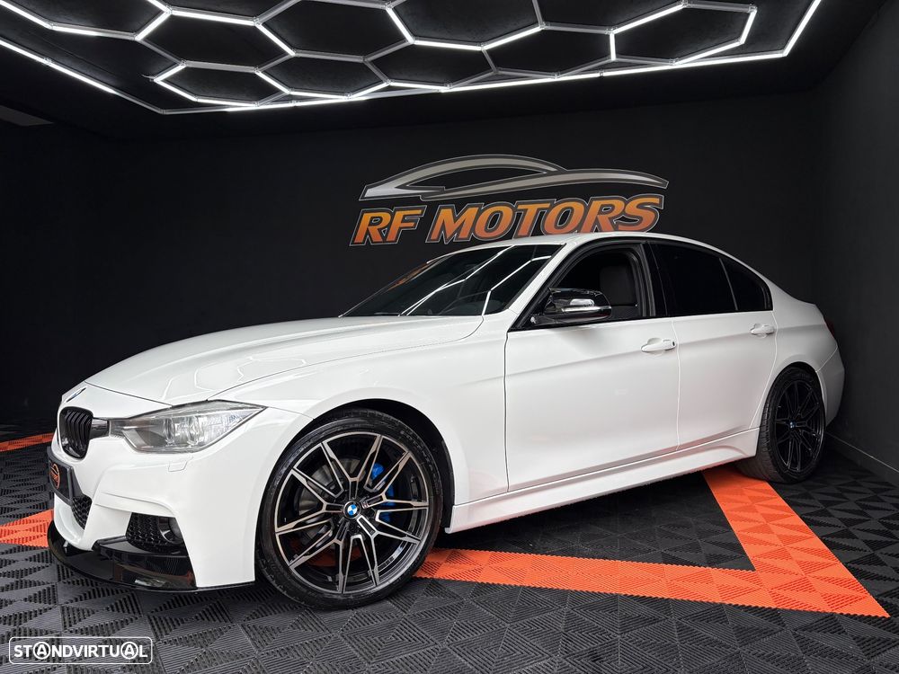BMW 320 d Auto Pack M - 17