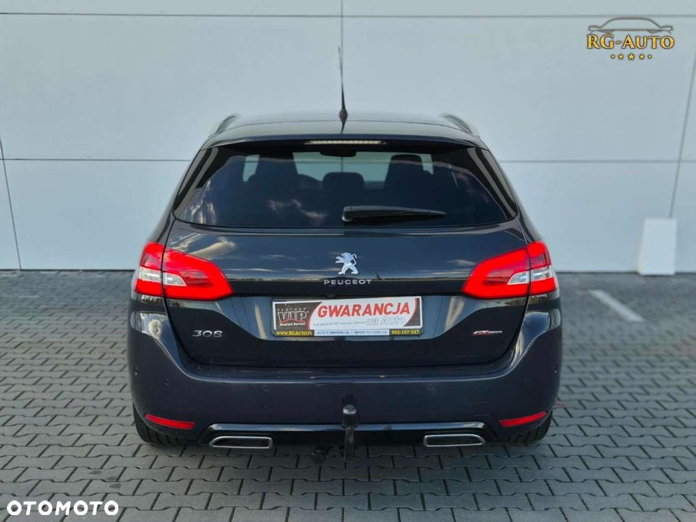Peugeot 308 - 8