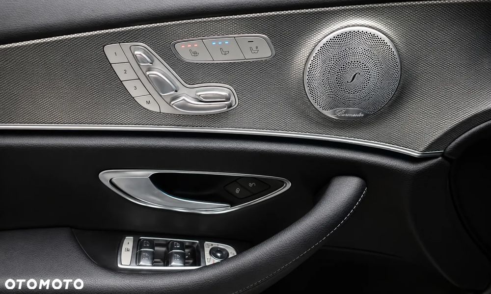 Mercedes-Benz Klasa E 300 9G-TRONIC AMG Line - 14