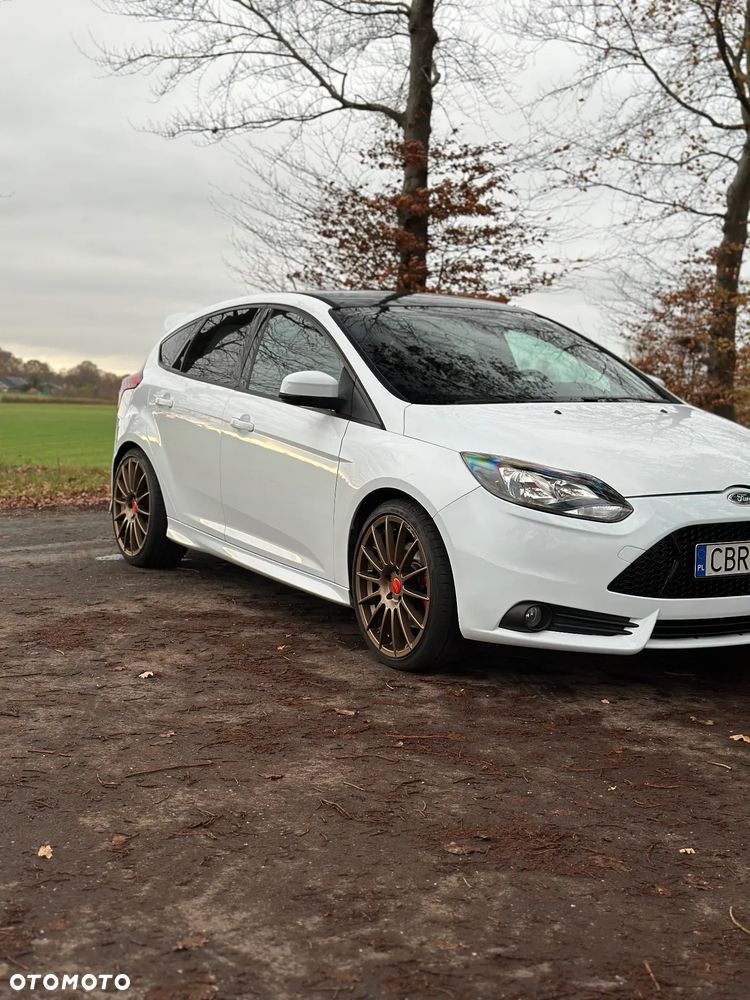 Ford Focus ST - 3
