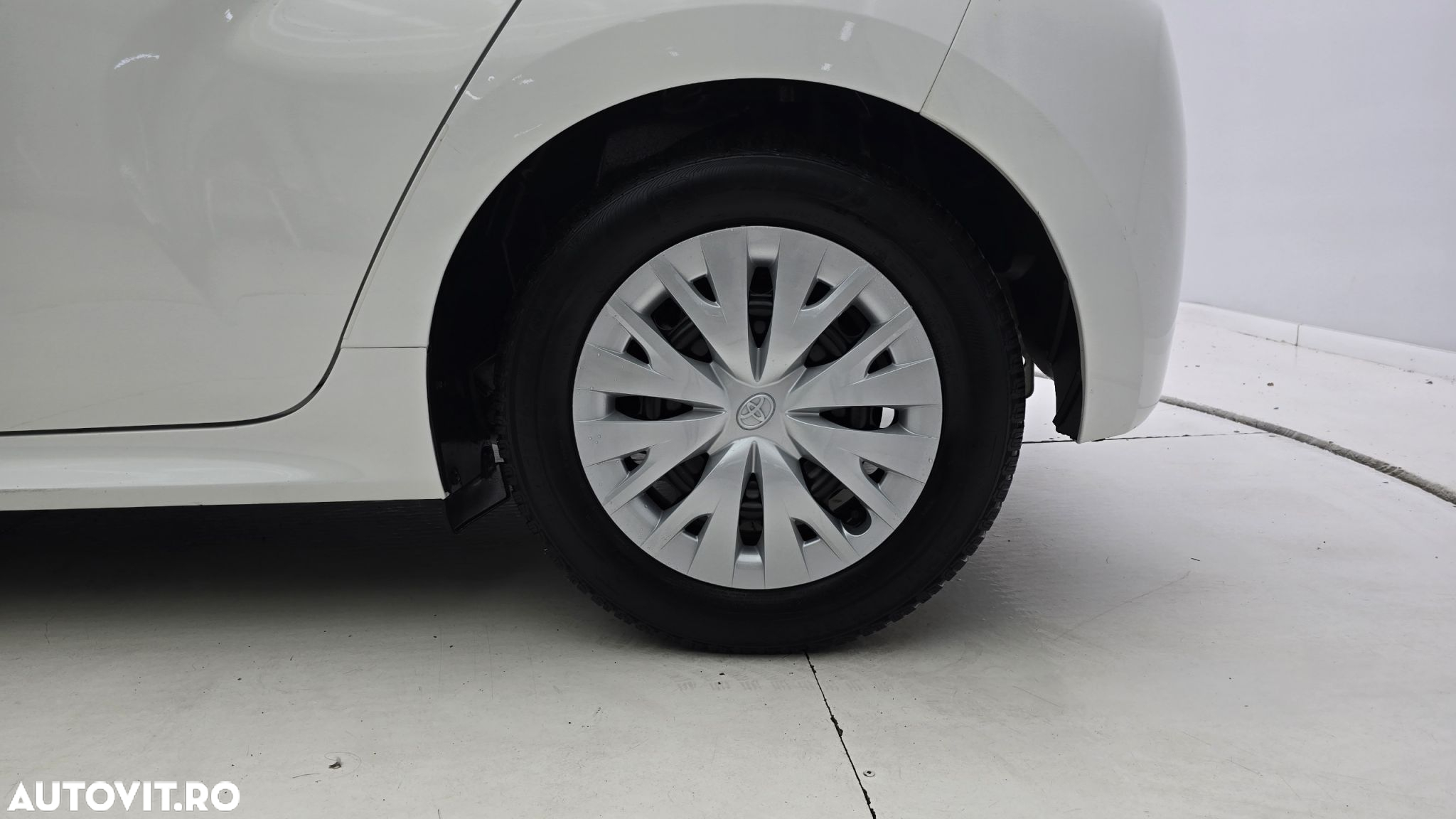 Toyota Yaris 1.5 VVT-i HSD Eco - 22