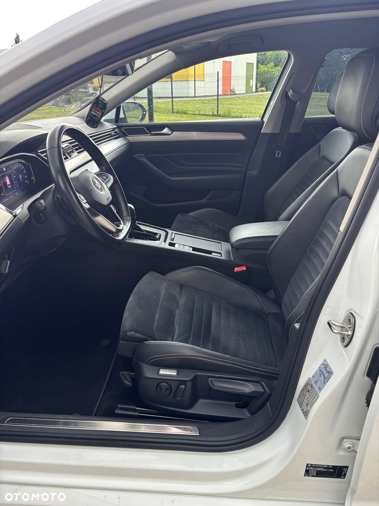Volkswagen Passat 2.0 TDI SCR DSG Highline - 10