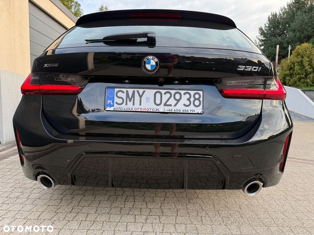 BMW Seria 3 330i xDrive M Sport - 24