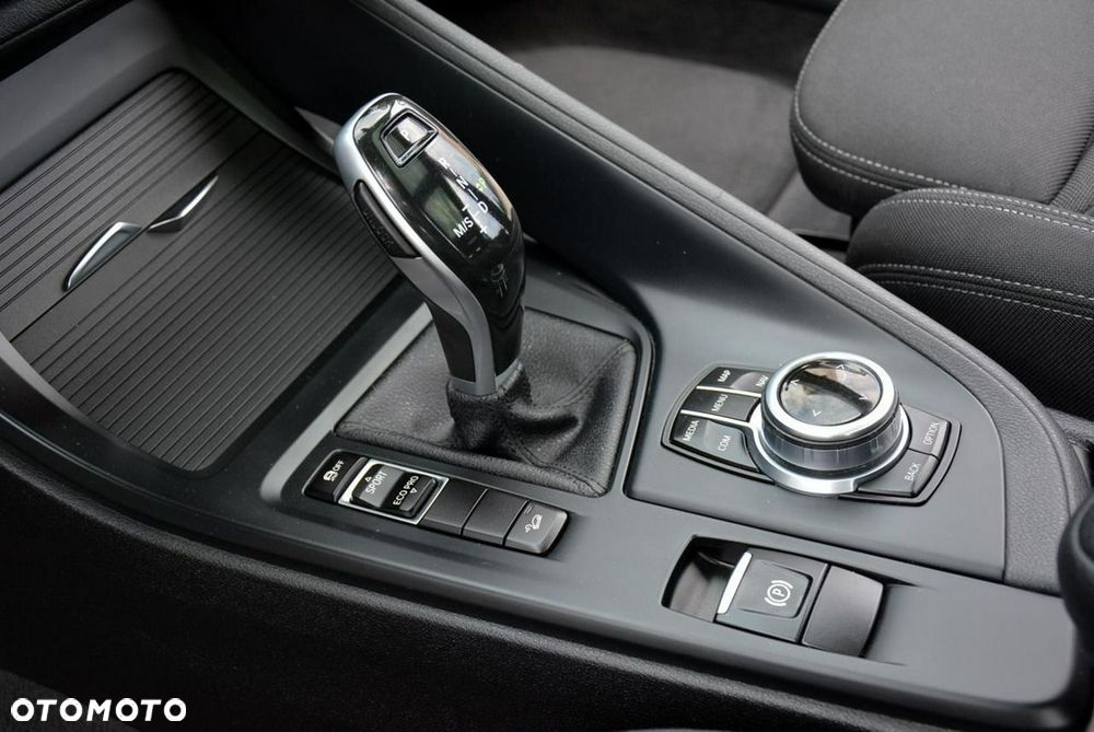 BMW X1 xDrive20d Advantage - 28