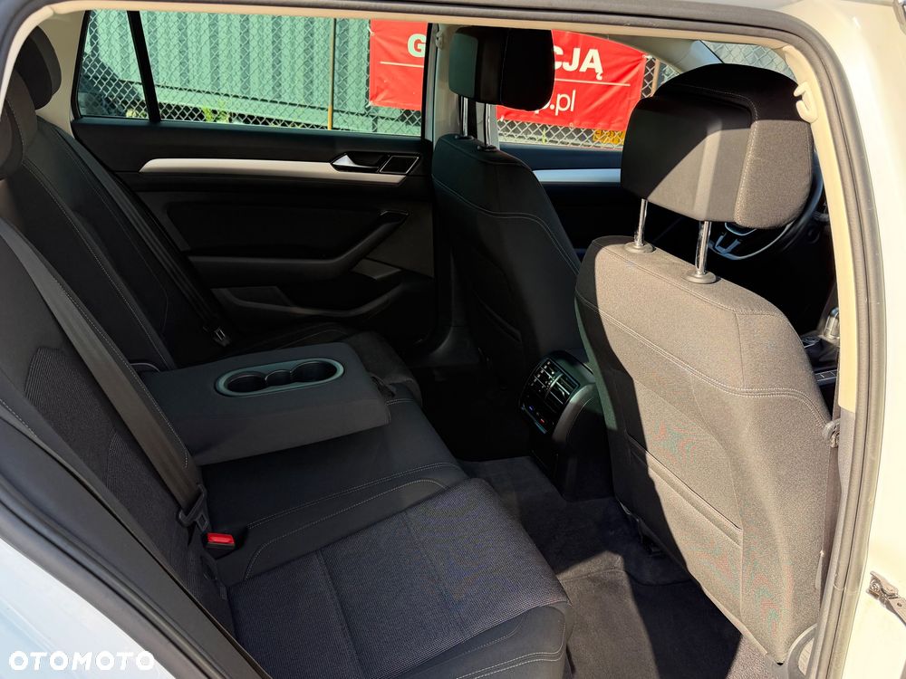 Volkswagen Passat 2.0 TDI BMT Highline DSG - 11
