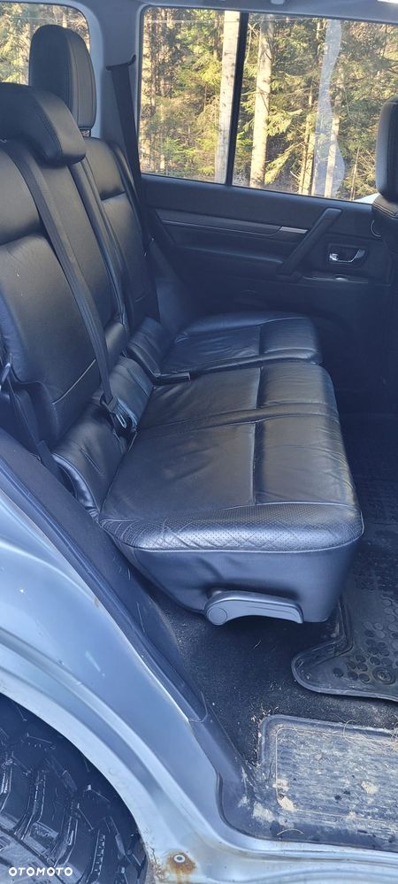 Mitsubishi Pajero - 6
