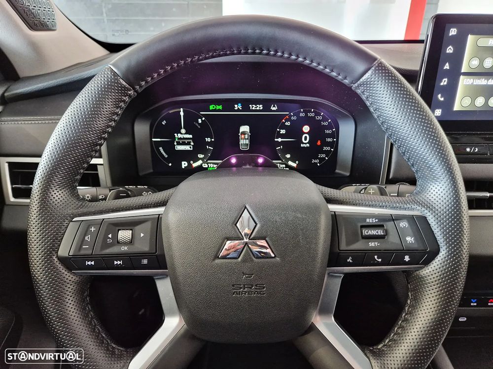 Mitsubishi Outlander 2.4 PHEV Instyle - 31