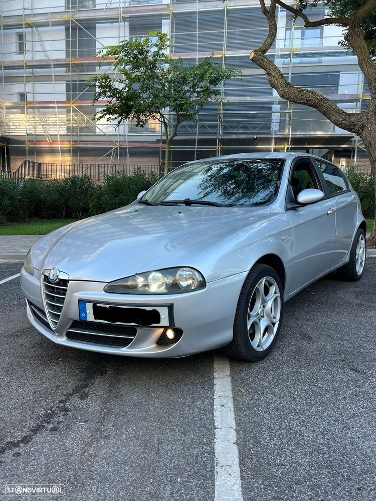 Alfa Romeo 147 1.9 JTD 16V Executive - 3