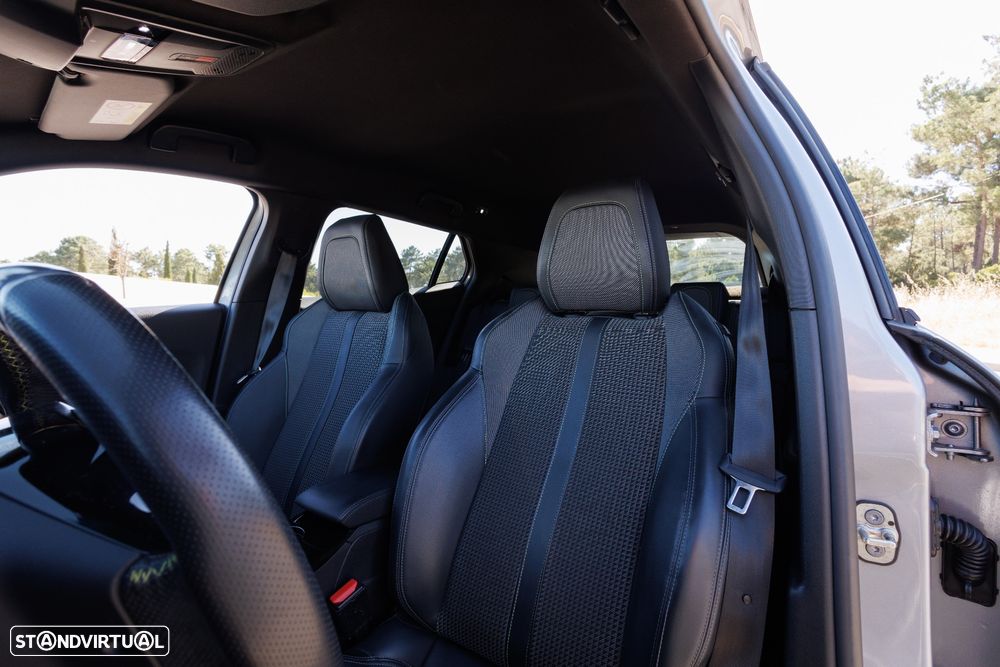 Peugeot 2008 1.5 BlueHDi GT - 34