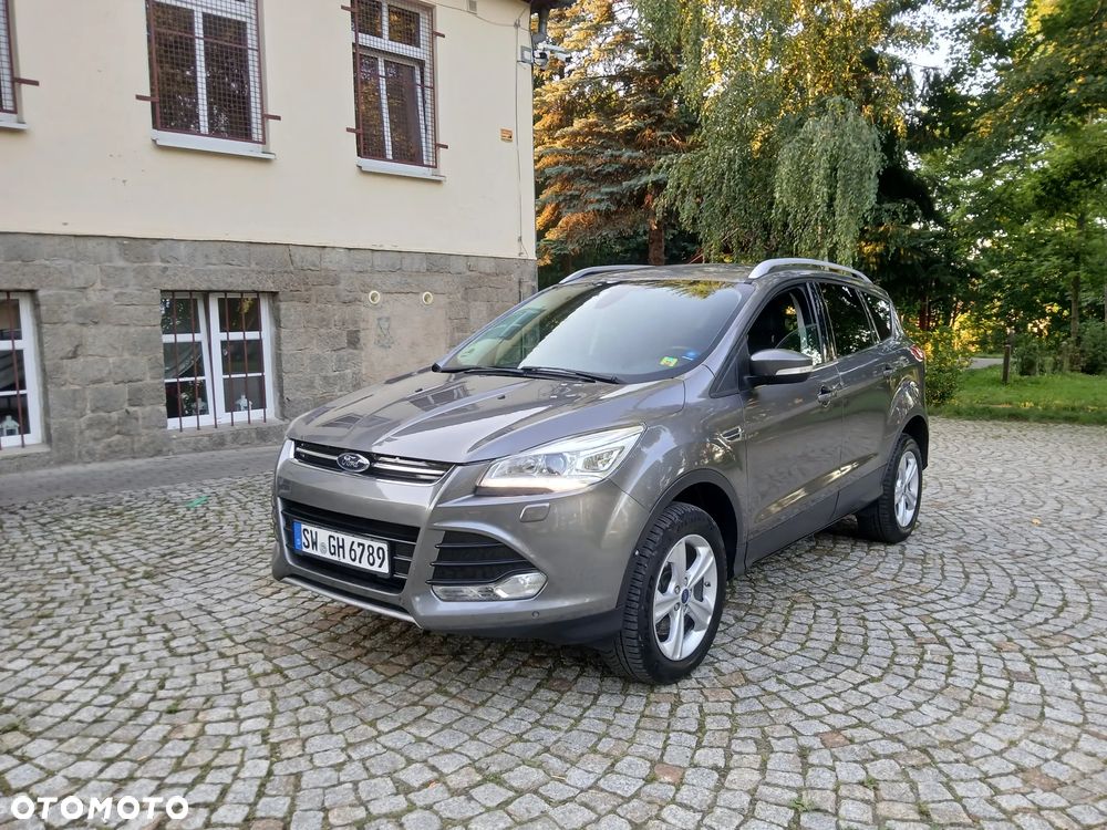 Ford Kuga 2.0 TDCi 4x4 Titanium - 4