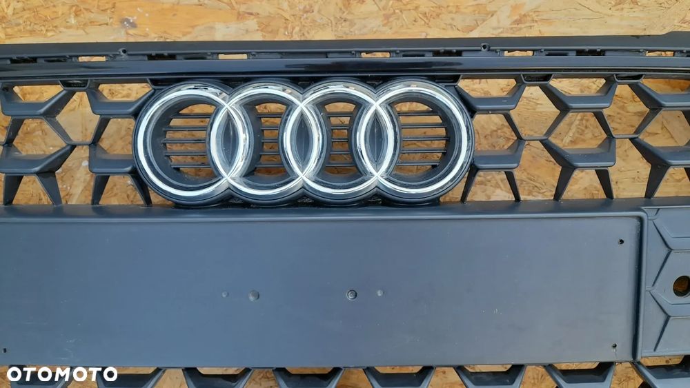 AUDI A1 II  ATRAPA CHŁODNICY GRILL 82A853651B - 3