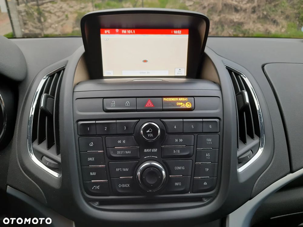Opel Zafira - 10