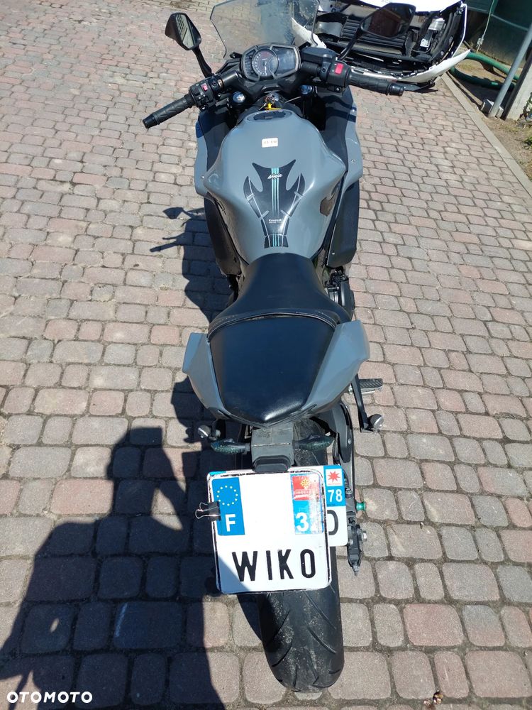 Kawasaki Ninja - 4