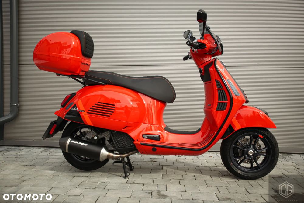 Piaggio Vespa - 40