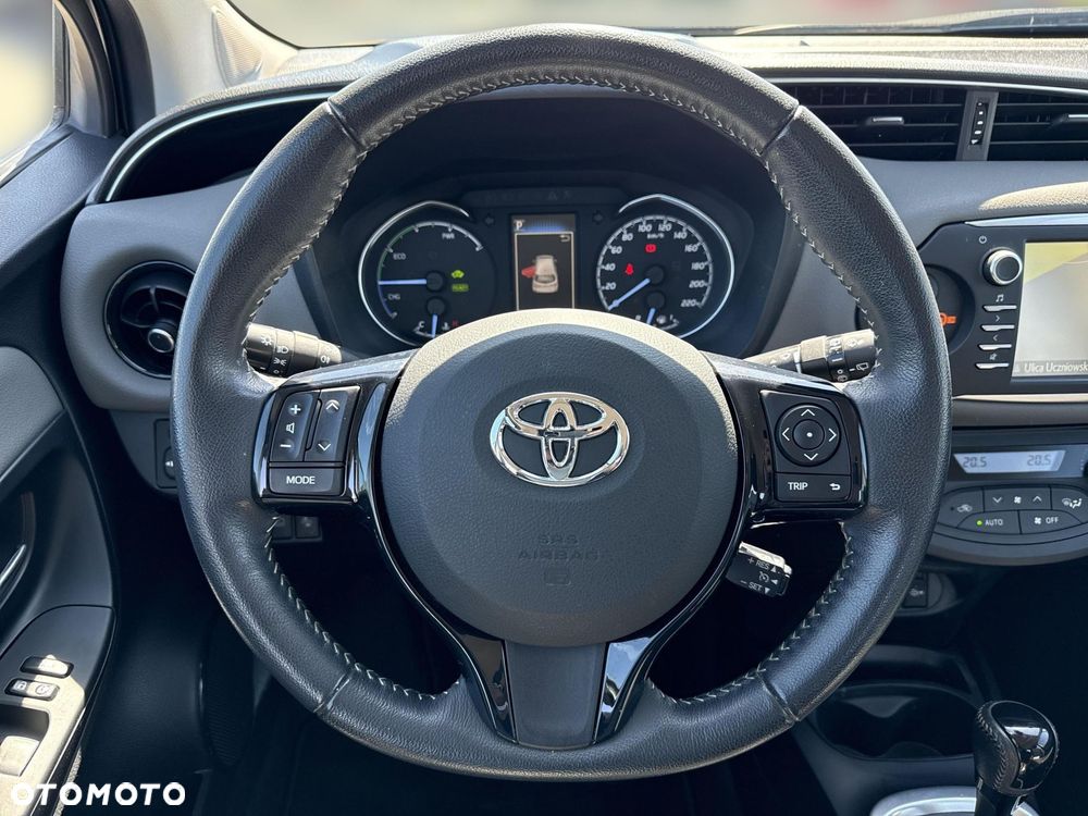 Toyota Yaris - 12