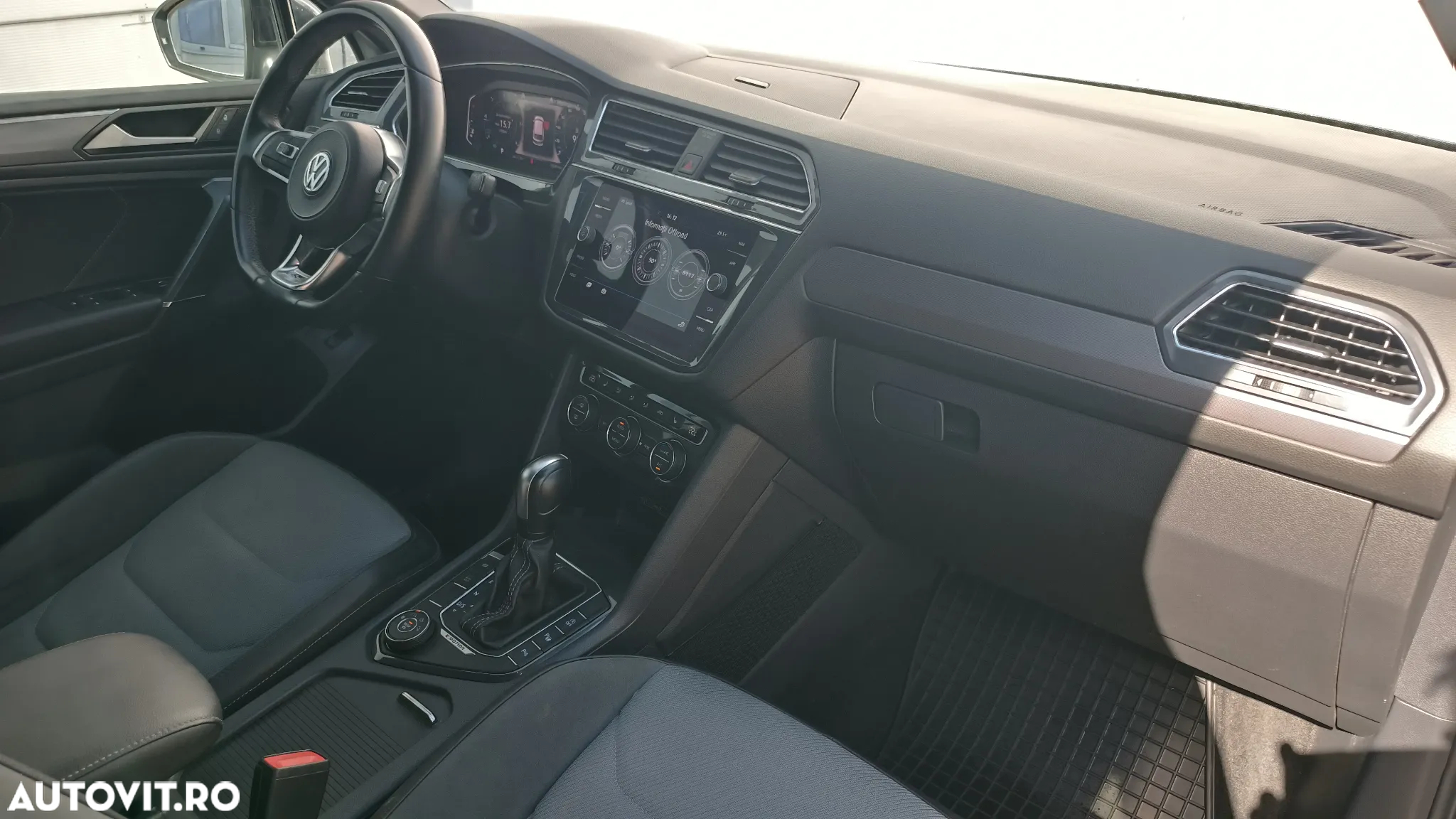 Volkswagen Tiguan 2.0 TDI DSG 4Mot Highline - 33