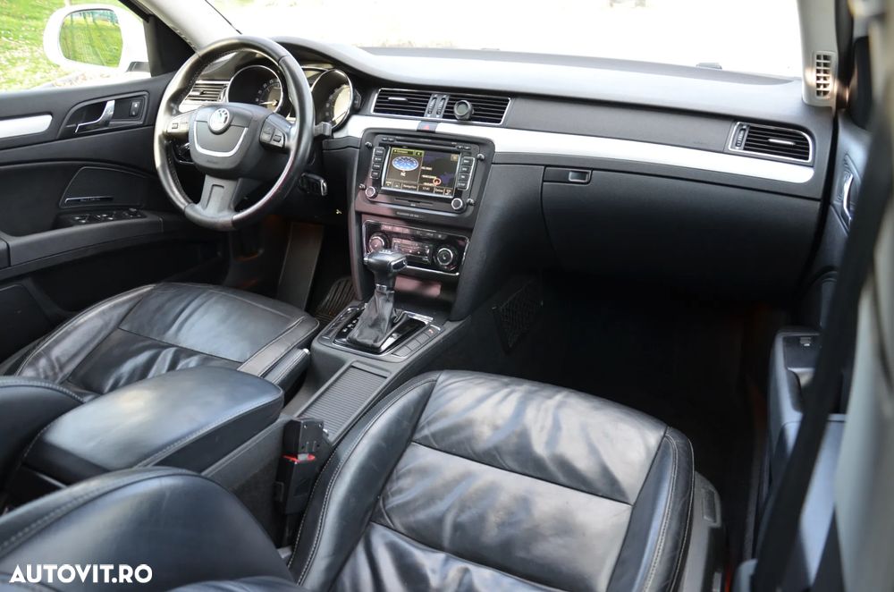 Skoda Superb 2.0 TDI Elegance DSG - 5