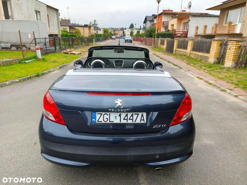 Peugeot 207 - 8