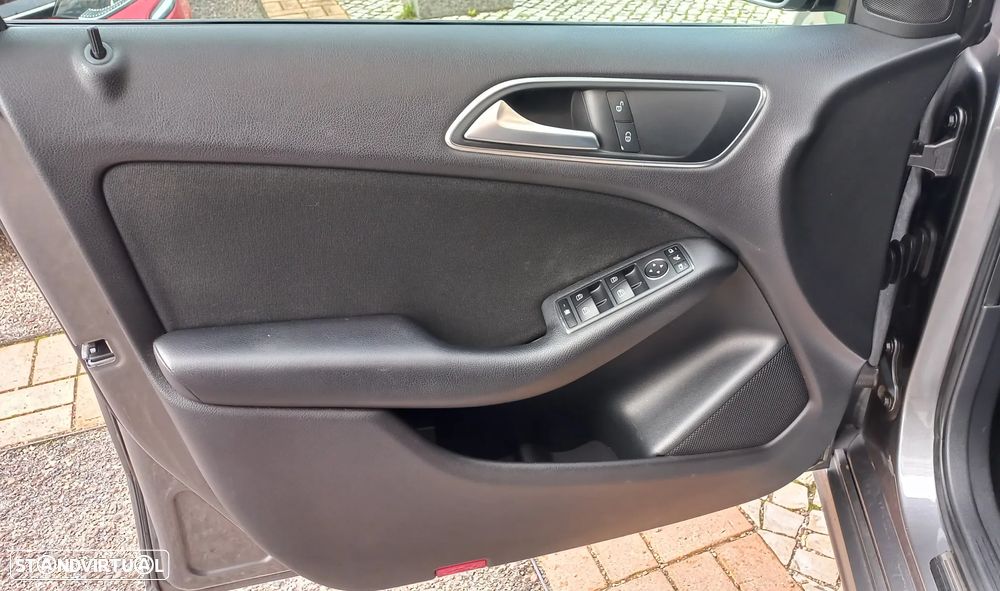 Mercedes-Benz B 180 CDI BlueEFFICIENCY 114g - 15