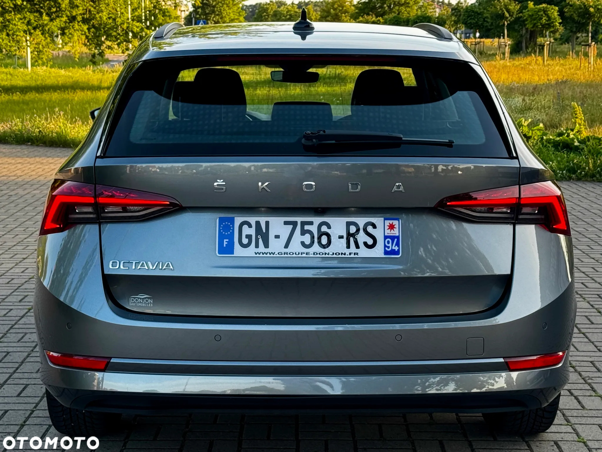 Skoda Octavia 2.0 TDI DSG Ambition - 5