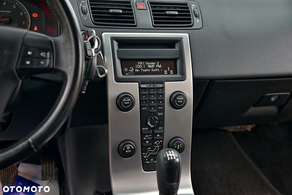 Volvo V50 1.8 Momentum - 8