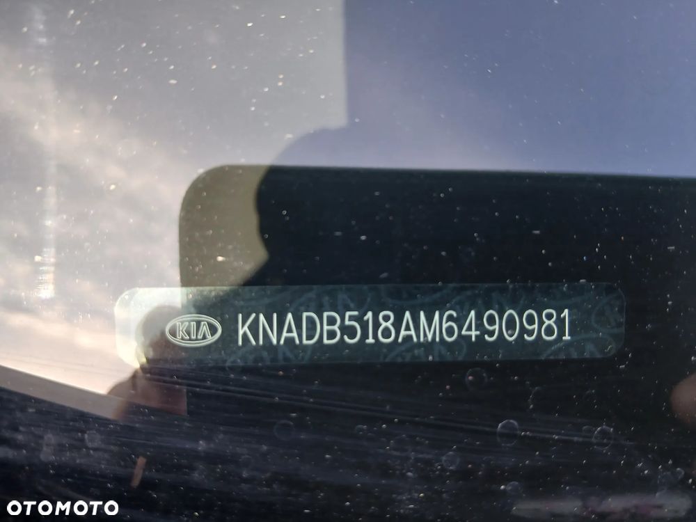 Kia Rio 1.2 L - 16