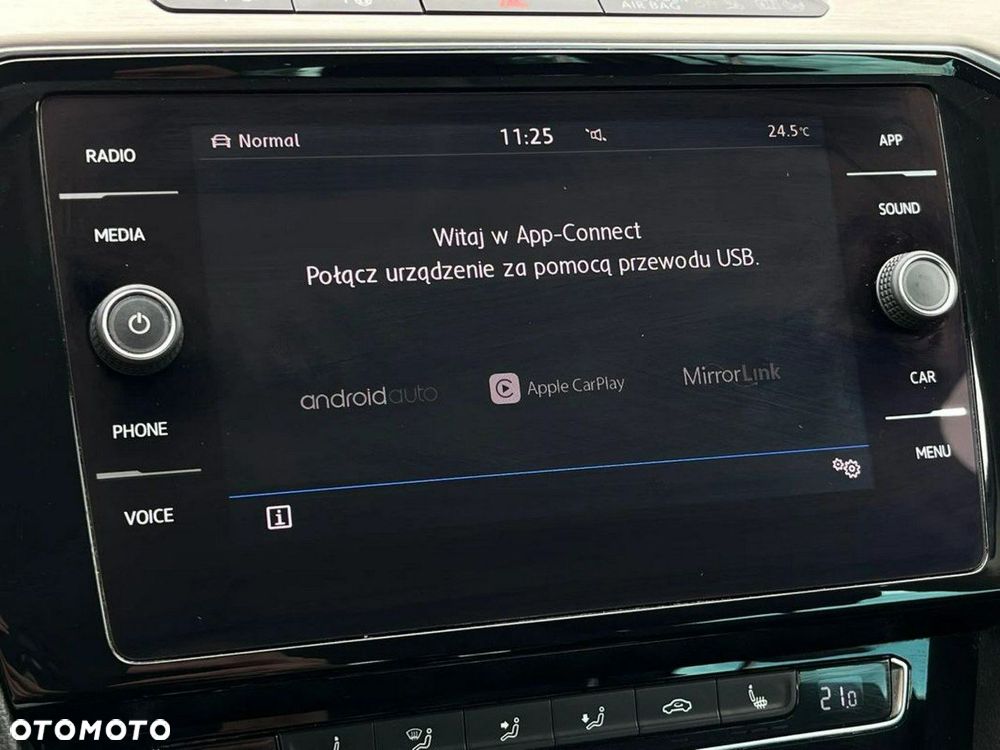 Volkswagen Passat - 28