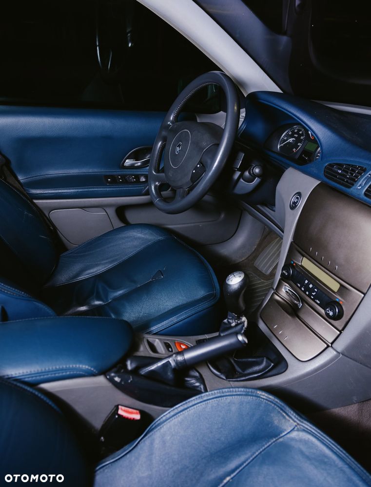 Renault Laguna 1.8 Initiale - 2