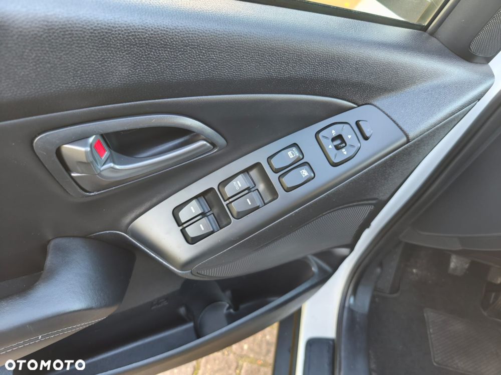 Hyundai ix35 1.6 GDI Premium 2WD - 11