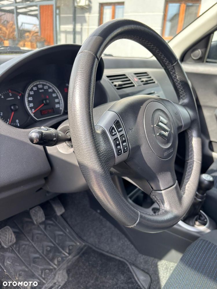 Suzuki Swift 1.3 DDiS Comfort - 23