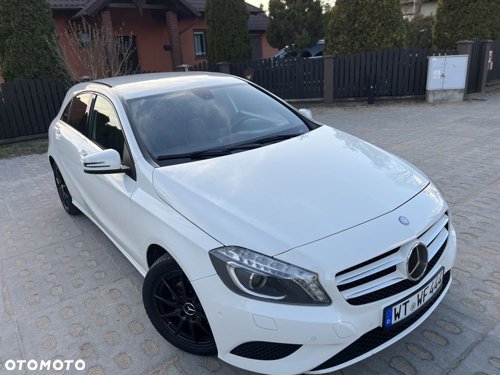 Mercedes-Benz Klasa A 180 7G-DCT Activity Edition - 38