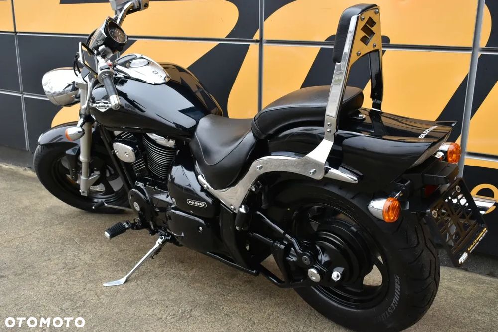 Suzuki Intruder - 15