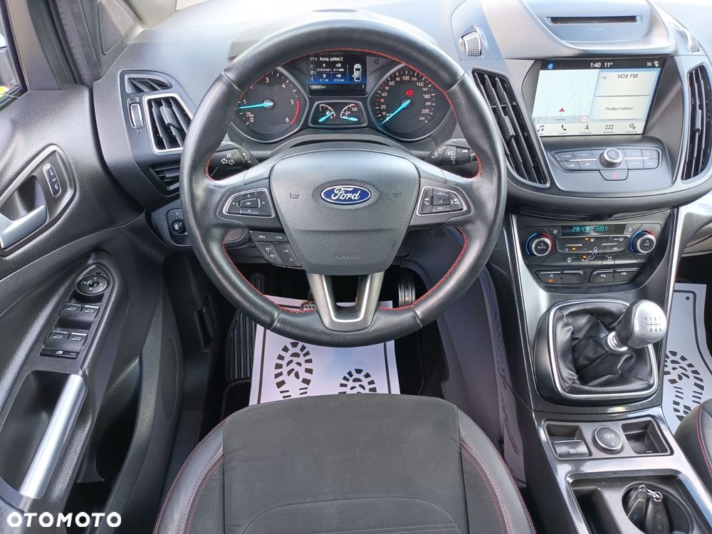 Ford Kuga 2.0 TDCi 4x2 ST-Line - 19