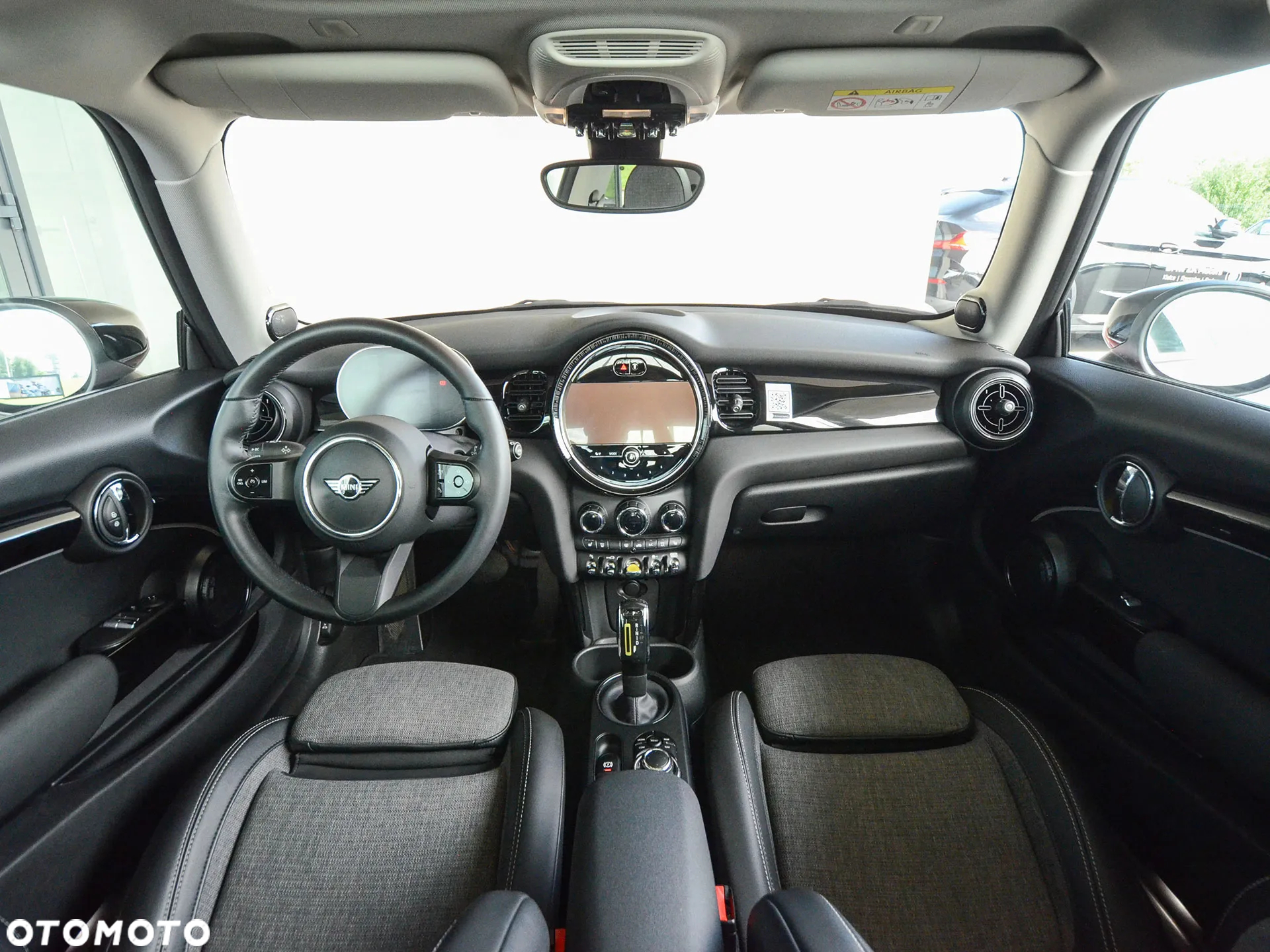 MINI Cooper SE - 26