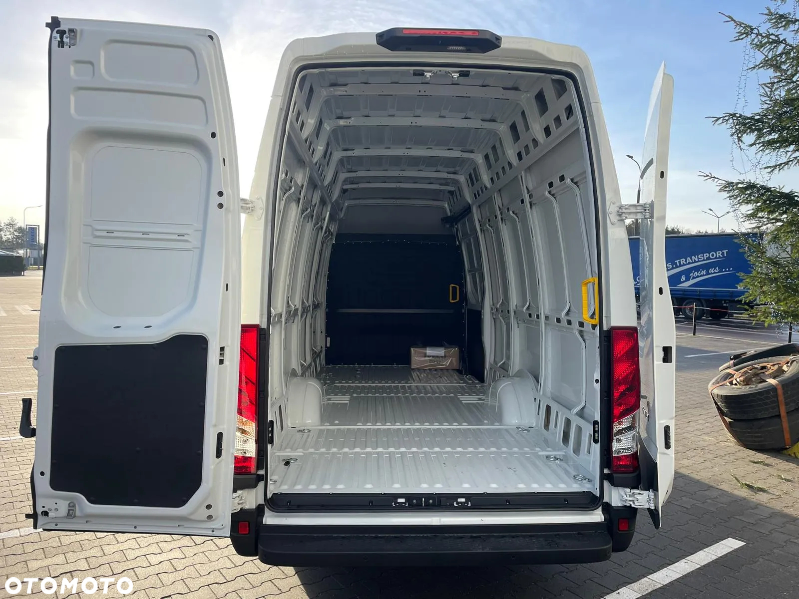 Iveco DAILY 35S18HV - 7