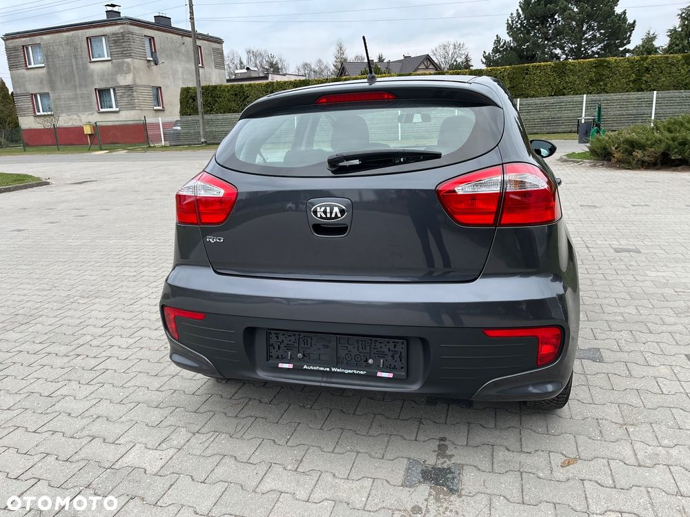 Kia Rio 1.2 Attract - 21