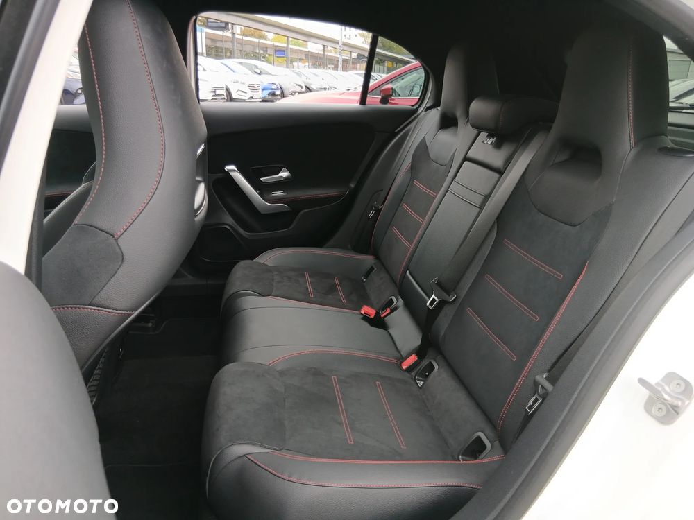 Mercedes-Benz Klasa A 200 AMG Line 7G-DCT - 20