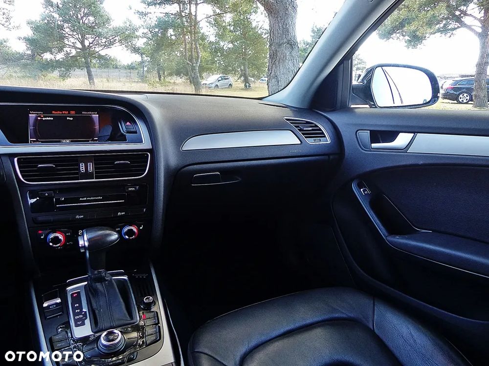 Audi A4 Avant 2.0 TDI DPF clean diesel multitronic S line Sportpaket - 37