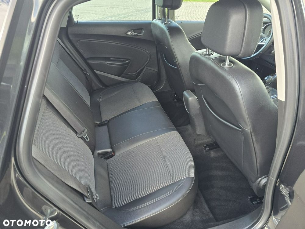 Opel Astra 2013