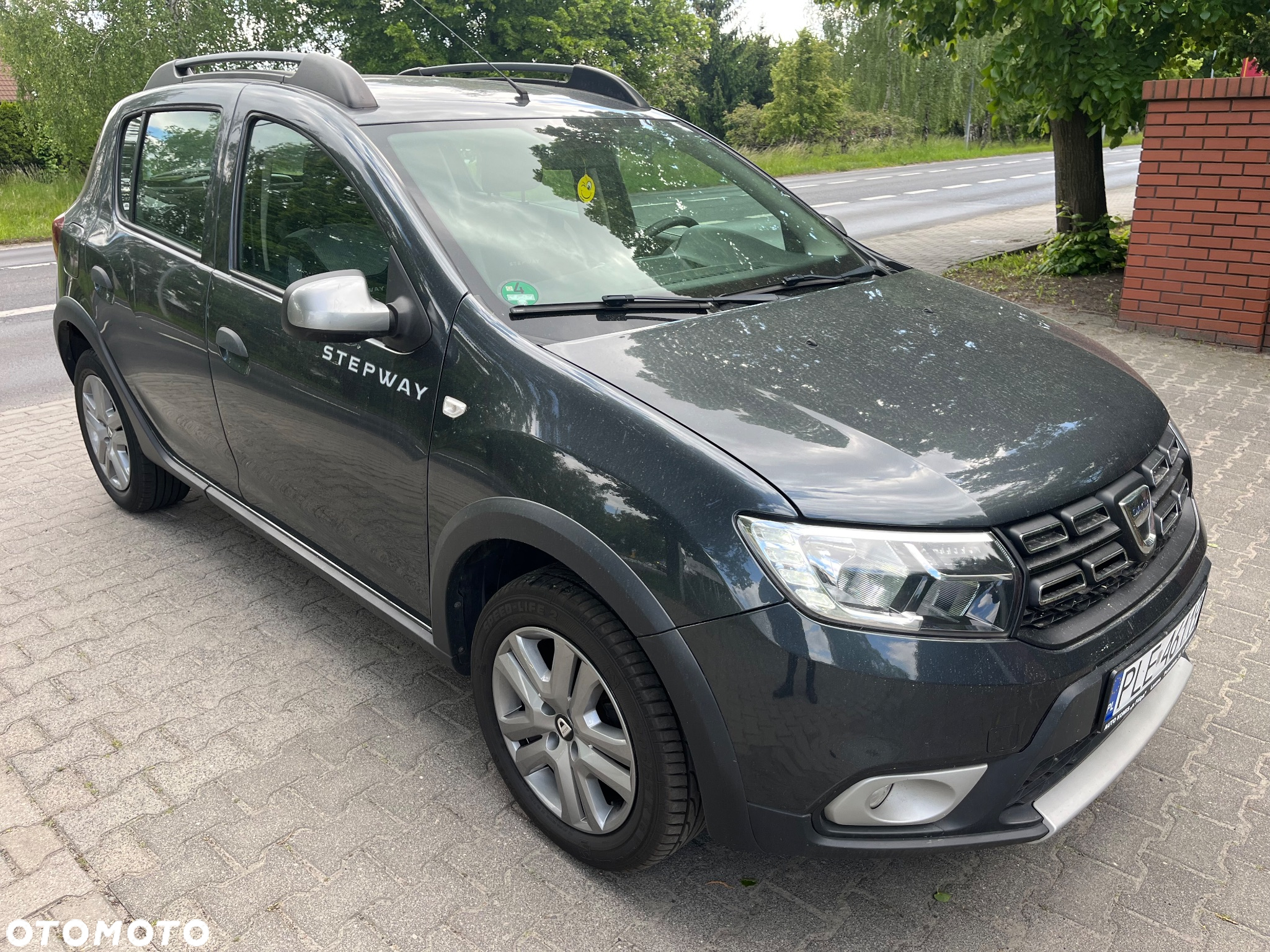 Dacia Sandero 0.9 TCe Laureate - 8