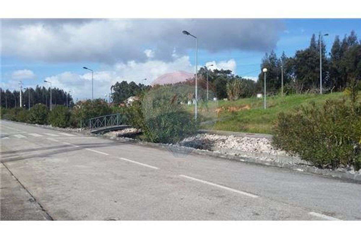 Lote de terreno na Curia - Grande imagem: 2/3
